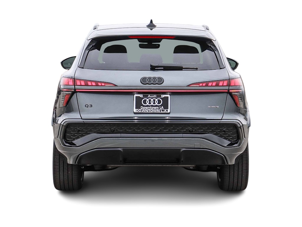 Thumbnail: 2026 Audi Q3 - 4
