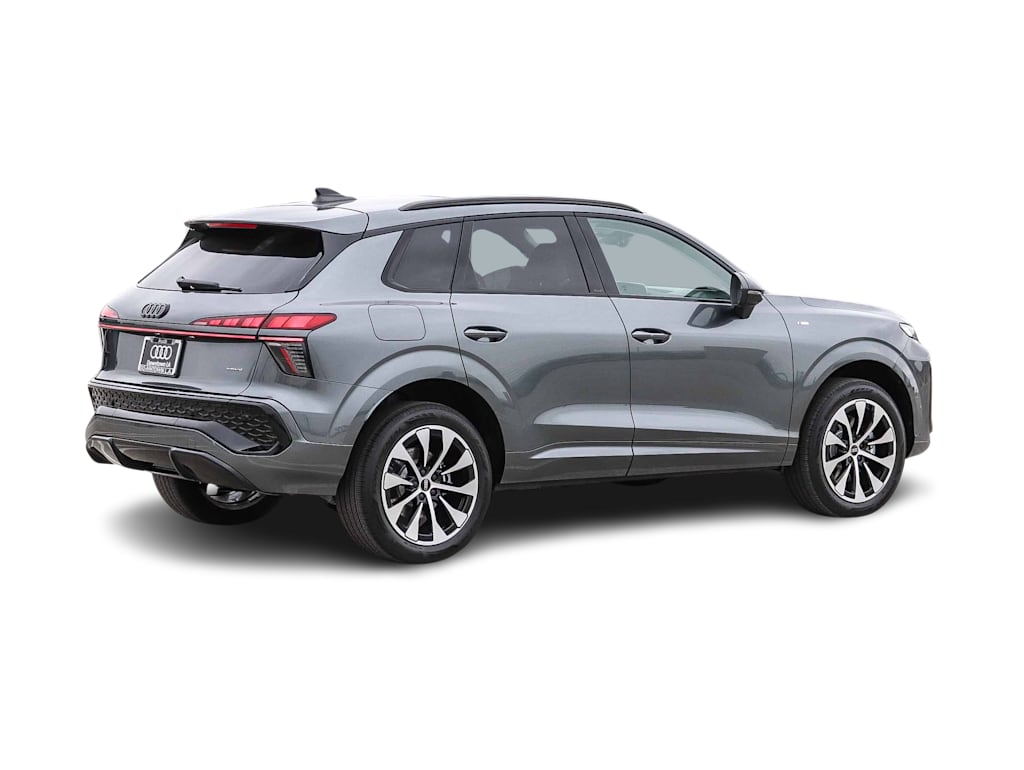 Thumbnail: 2026 Audi Q3 - 18