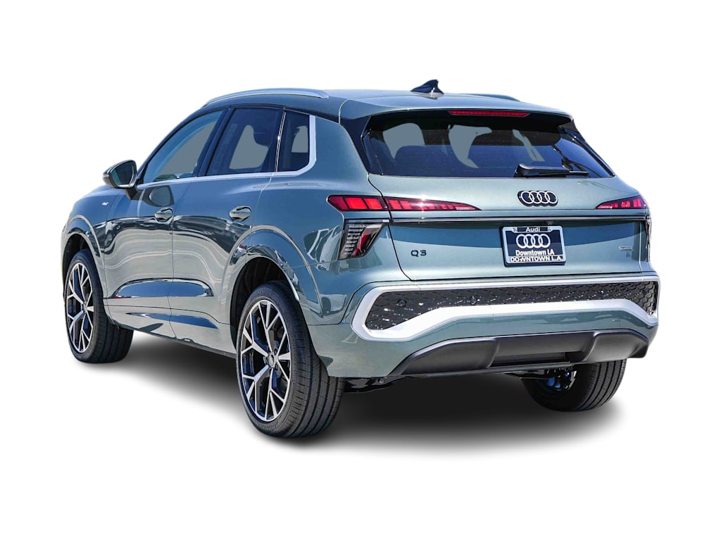 Thumbnail: 2026 Audi Q3 - 3
