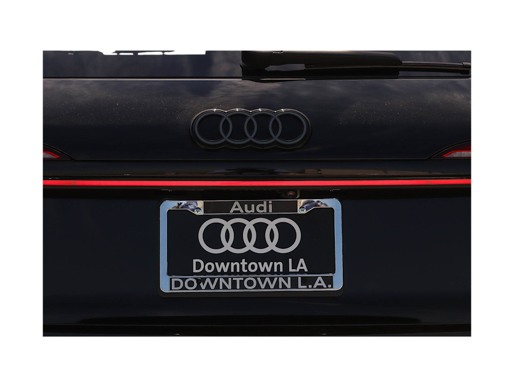 Thumbnail: 2026 Audi Q3 - 21