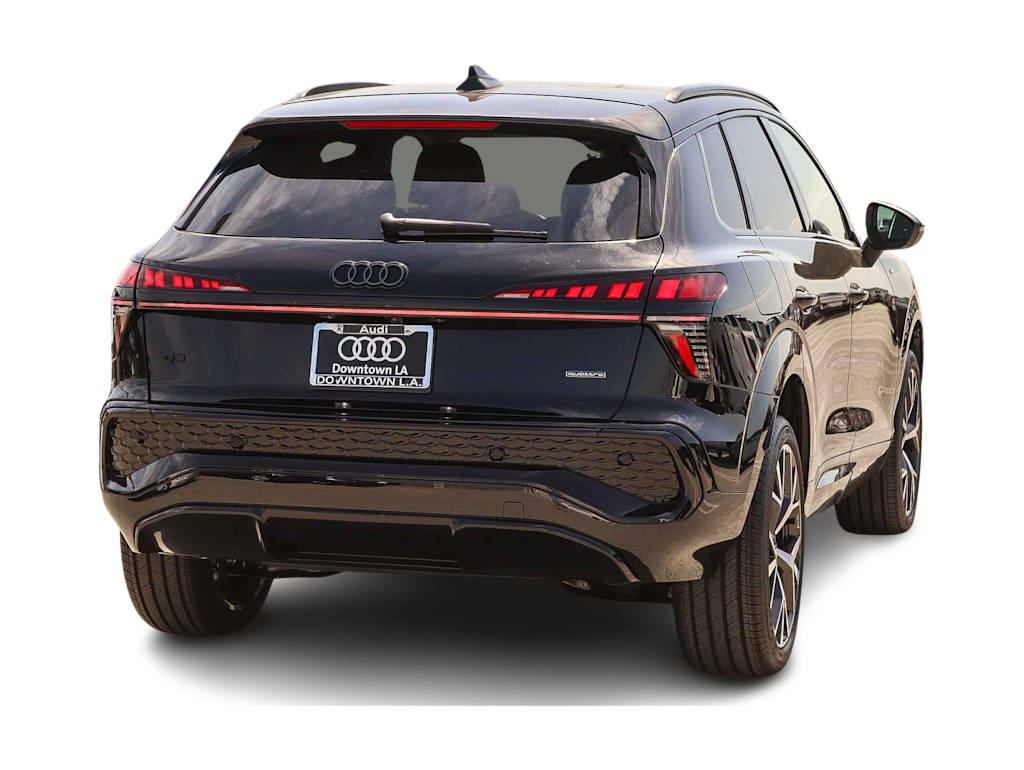 Thumbnail: 2026 Audi Q3 - 17