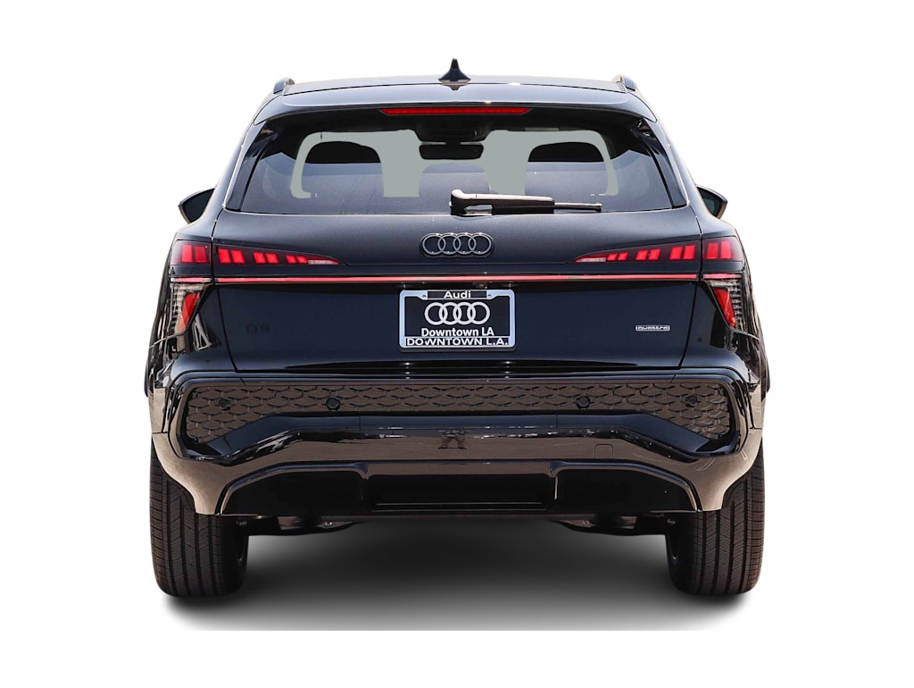 Thumbnail: 2026 Audi Q3 - 4