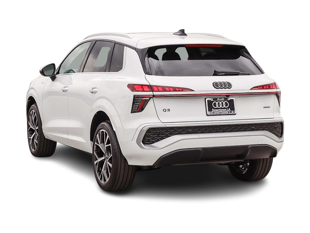 Thumbnail: 2026 Audi Q3 - 3