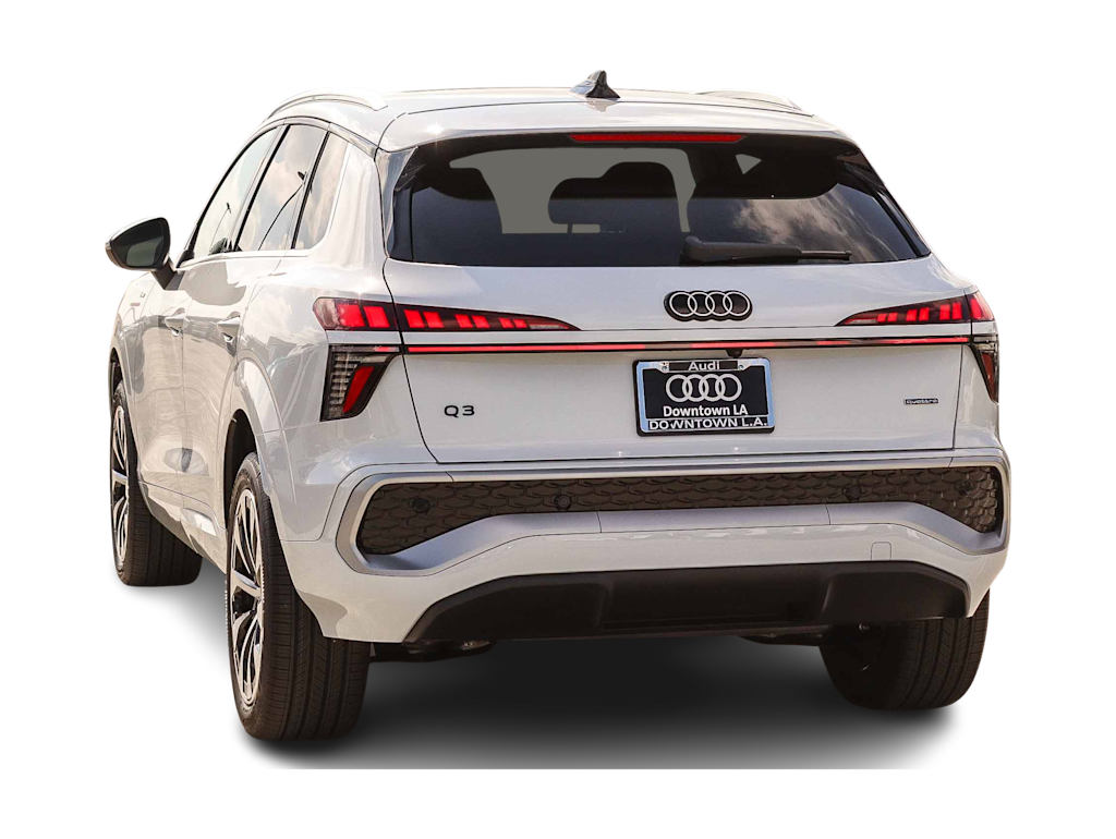 Thumbnail: 2026 Audi Q3 - 3