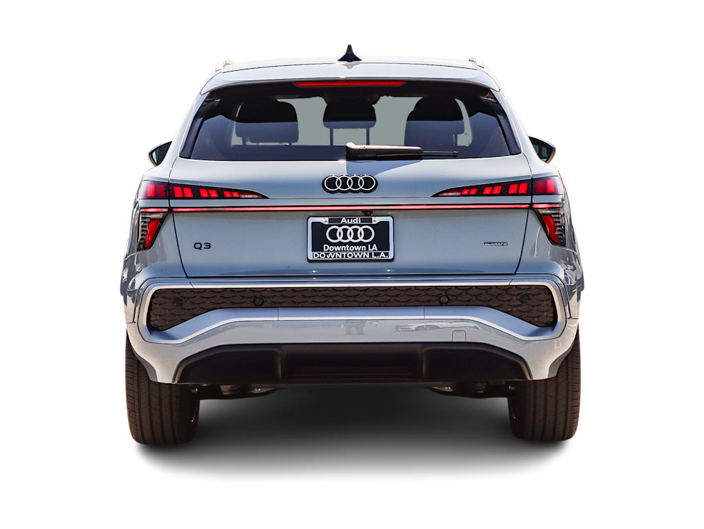 Thumbnail: 2026 Audi Q3 - 4