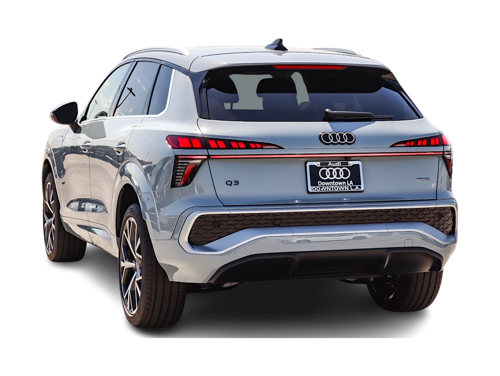 Thumbnail: 2026 Audi Q3 - 3