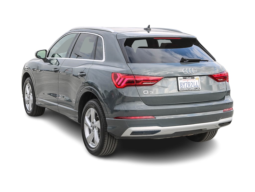 Thumbnail: 2022 Audi Q3 - 3