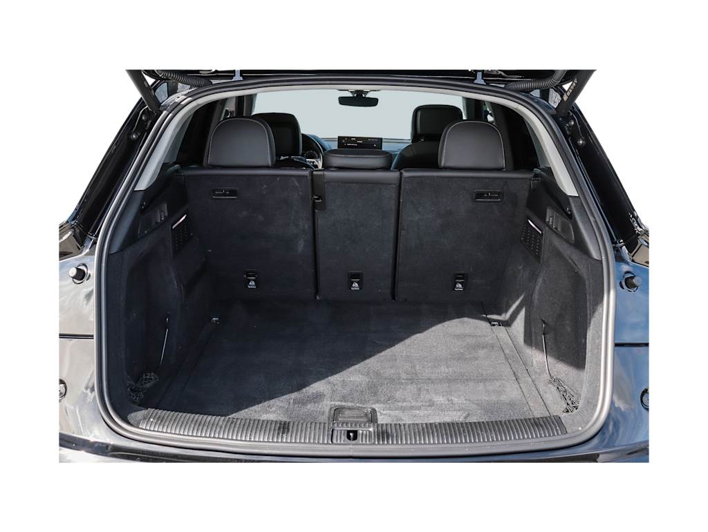 Thumbnail: 2023 Audi Q5 - 17