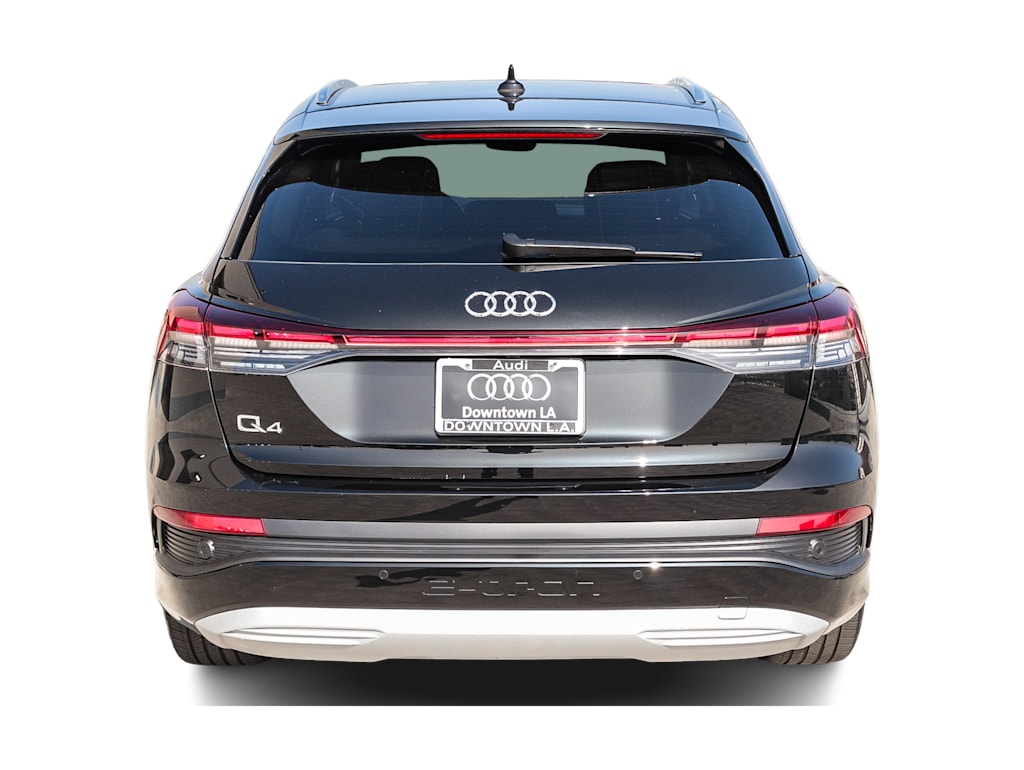 Thumbnail: 2023 Audi Q4 e-tron - 4