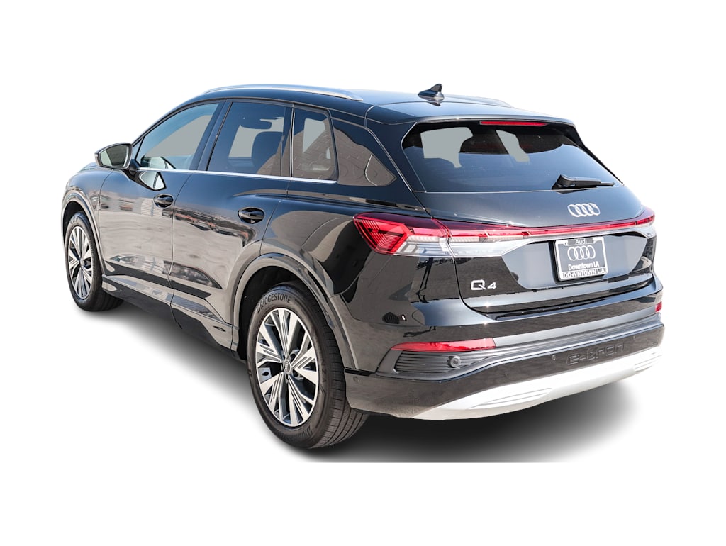 Thumbnail: 2023 Audi Q4 e-tron - 3