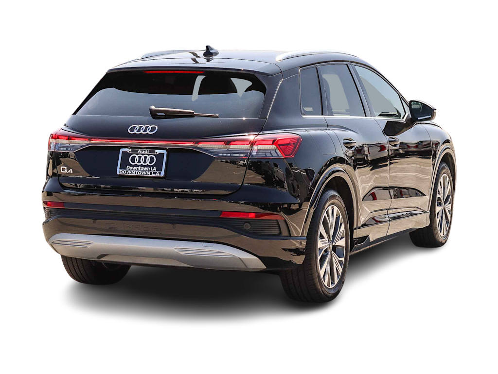 Thumbnail: 2023 Audi Q4 e-tron - 20