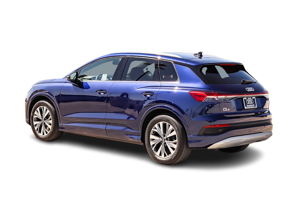 Thumbnail: 2023 Audi Q4 e-tron - 3