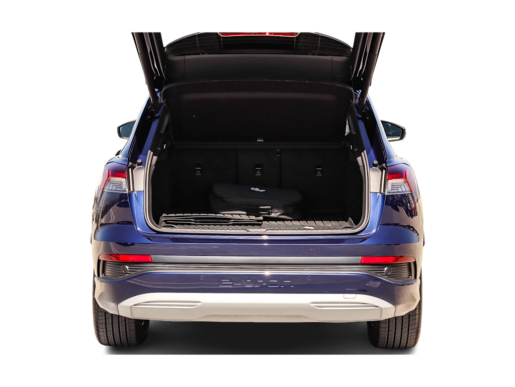 Thumbnail: 2023 Audi Q4 e-tron - 15