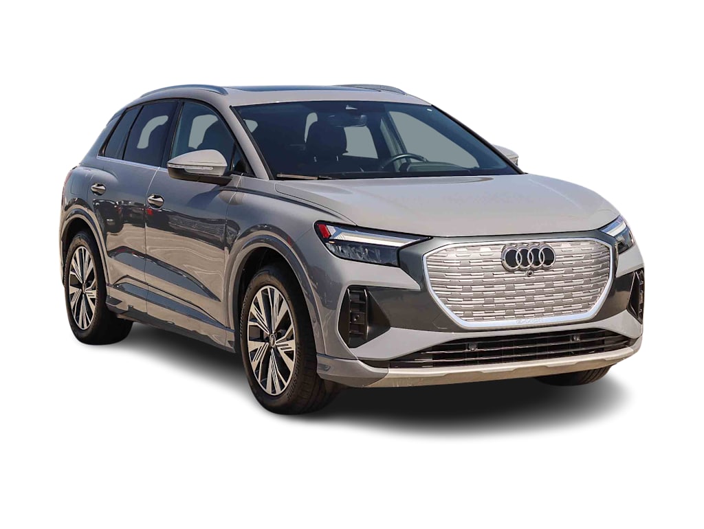 Thumbnail: 2023 Audi Q4 e-tron - 17