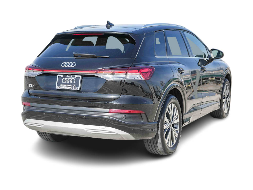 Thumbnail: 2023 Audi Q4 e-tron - 22
