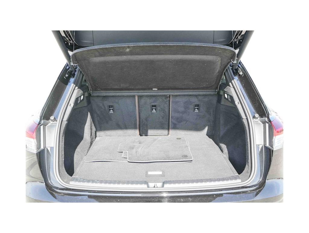 Thumbnail: 2023 Audi Q4 e-tron - 17