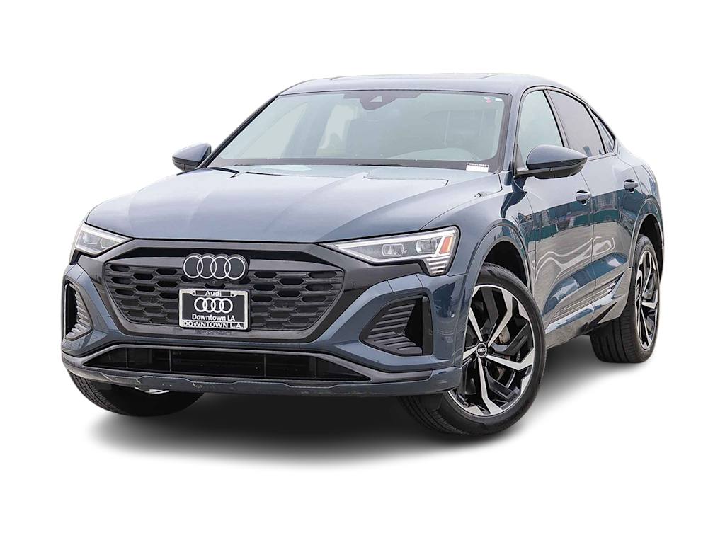 Thumbnail: 2024 Audi Q8 e-tron - 5