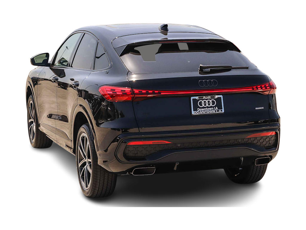 Thumbnail: 2026 Audi Q5 - 3