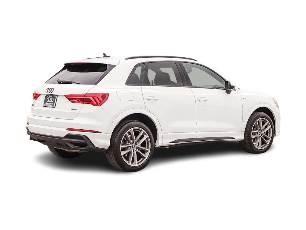 Thumbnail: 2025 Audi Q3 - 18