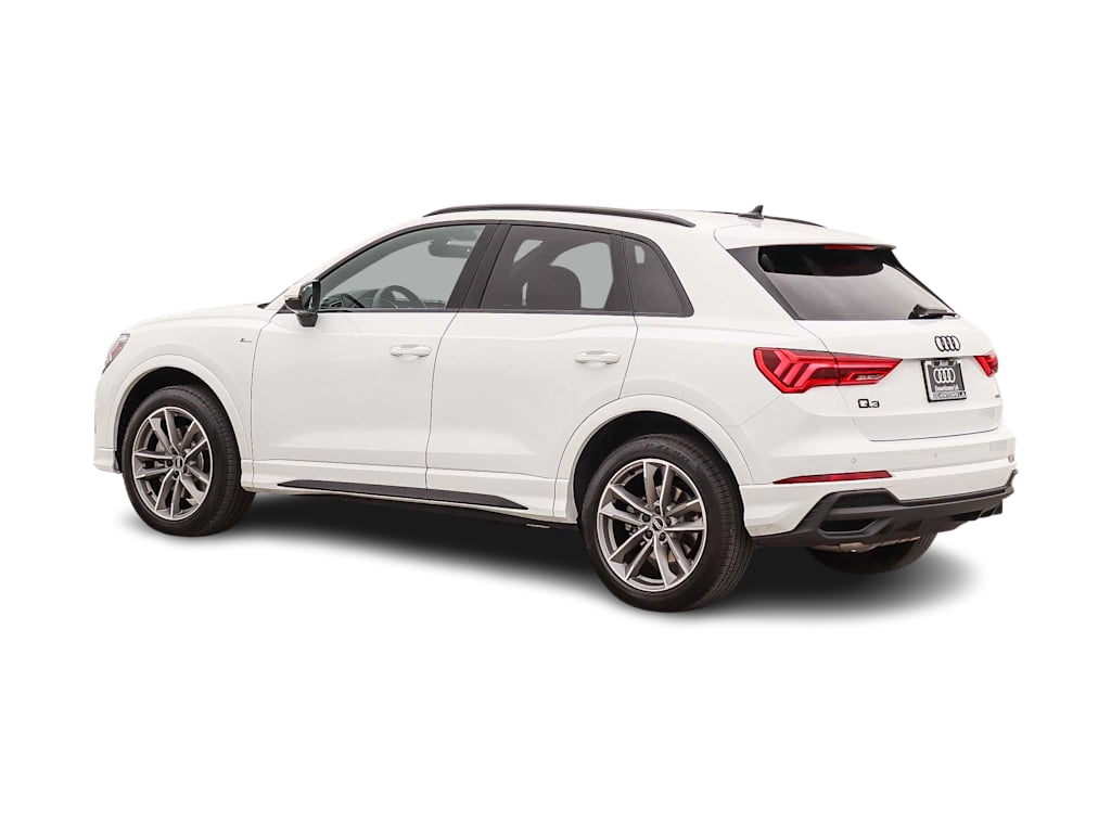 Thumbnail: 2025 Audi Q3 - 3
