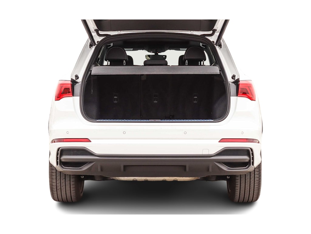Thumbnail: 2025 Audi Q3 - 16