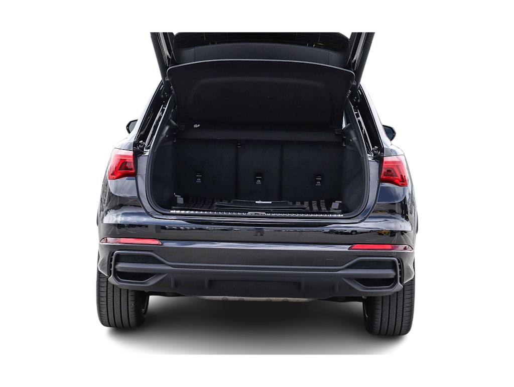 Thumbnail: 2025 Audi Q3 - 16