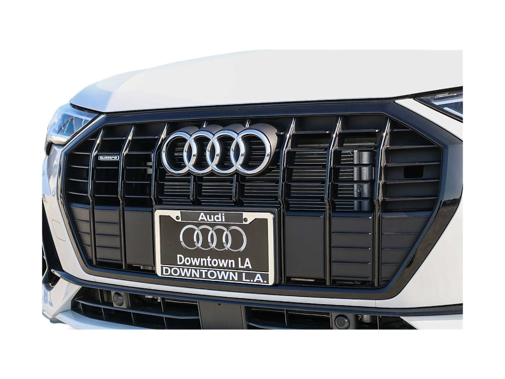 Thumbnail: 2025 Audi Q3 - 19
