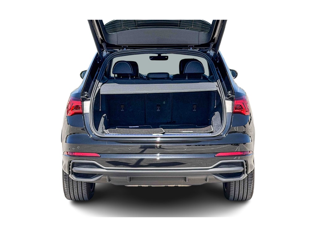 Thumbnail: 2025 Audi Q3 - 16