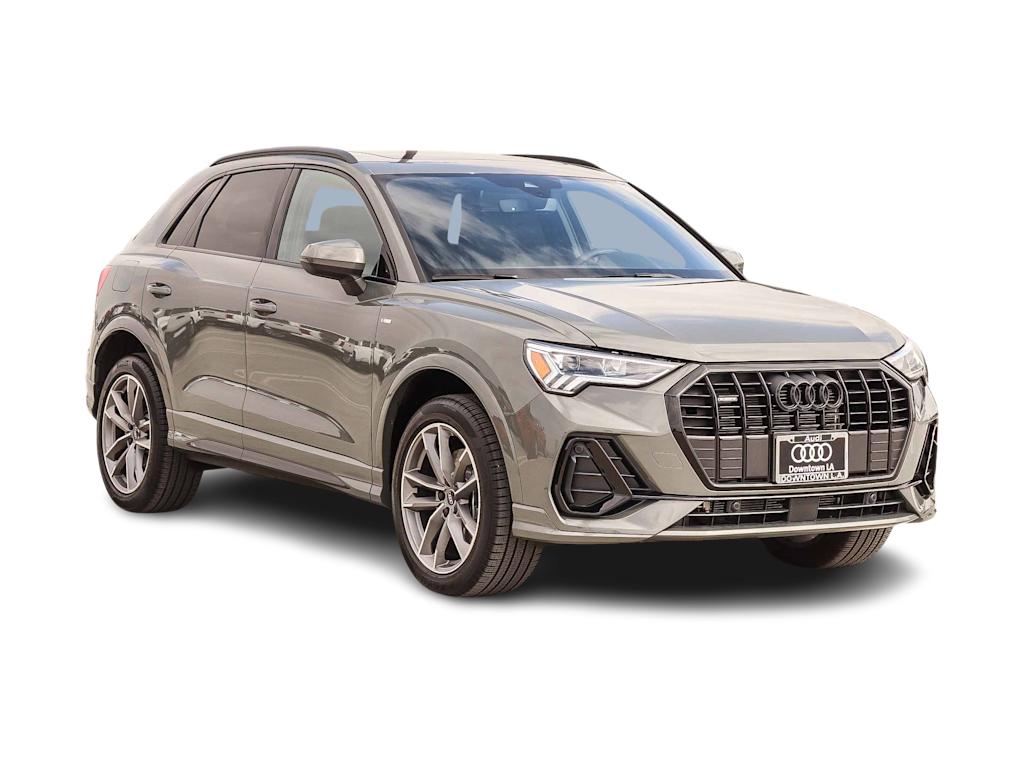 Thumbnail: 2025 Audi Q3 - 17