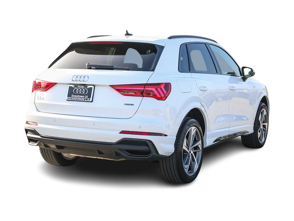 Thumbnail: 2025 Audi Q3 - 21