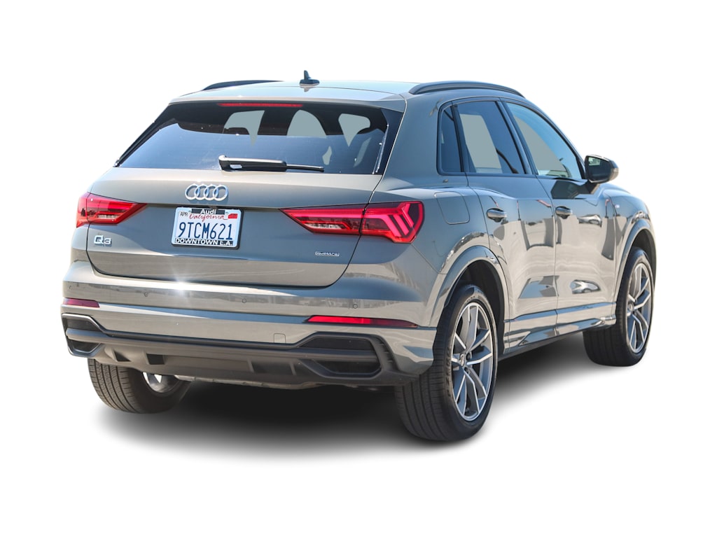 Thumbnail: 2025 Audi Q3 - 23