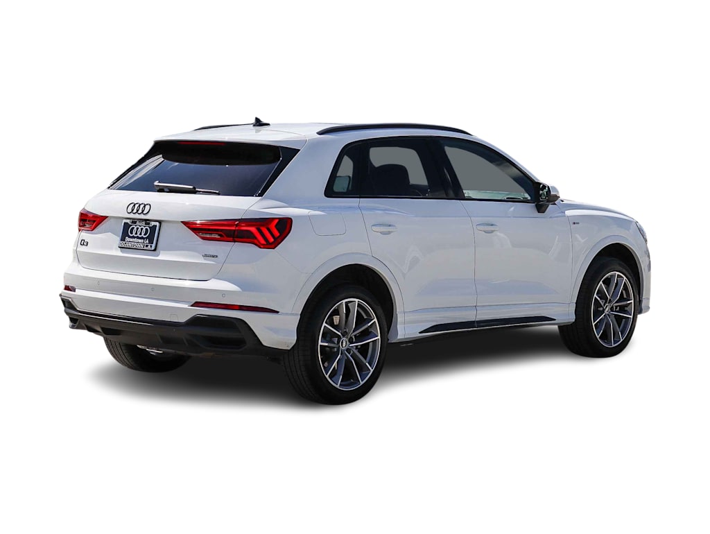 Thumbnail: 2025 Audi Q3 - 17