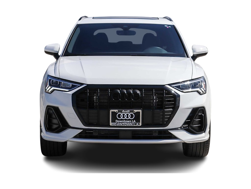Thumbnail: 2025 Audi Q3 - 16