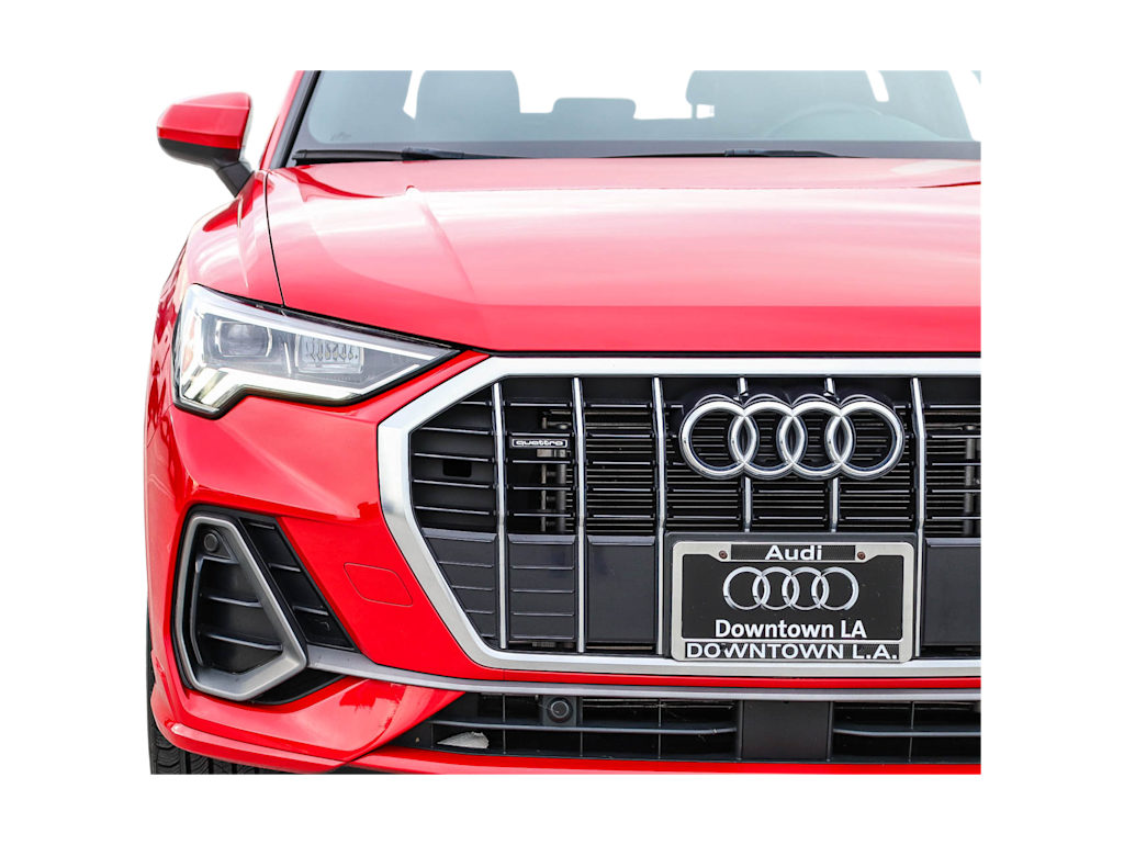 Thumbnail: 2023 Audi Q3 - 23