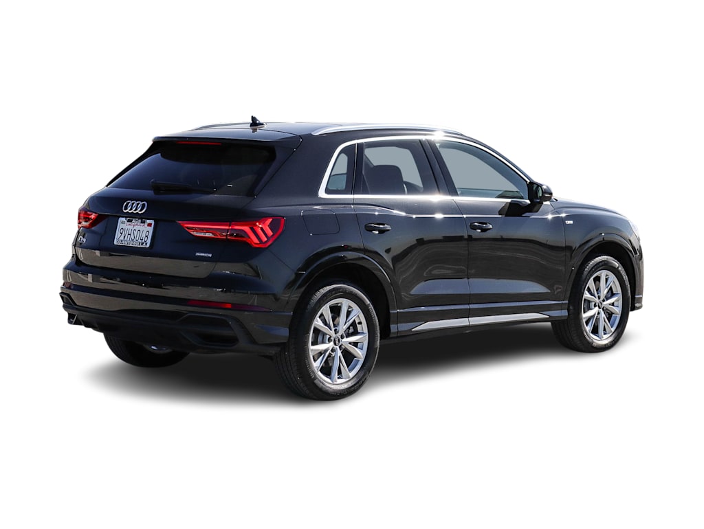 Thumbnail: 2025 Audi Q3 - 16