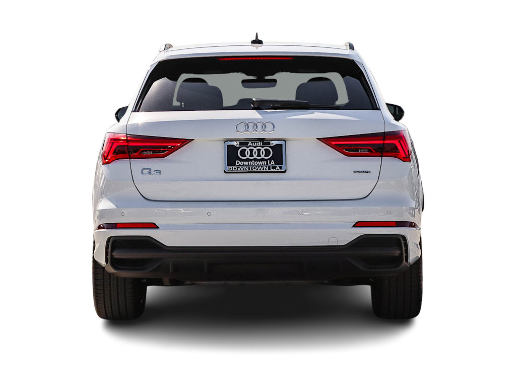 Thumbnail: 2025 Audi Q3 - 4