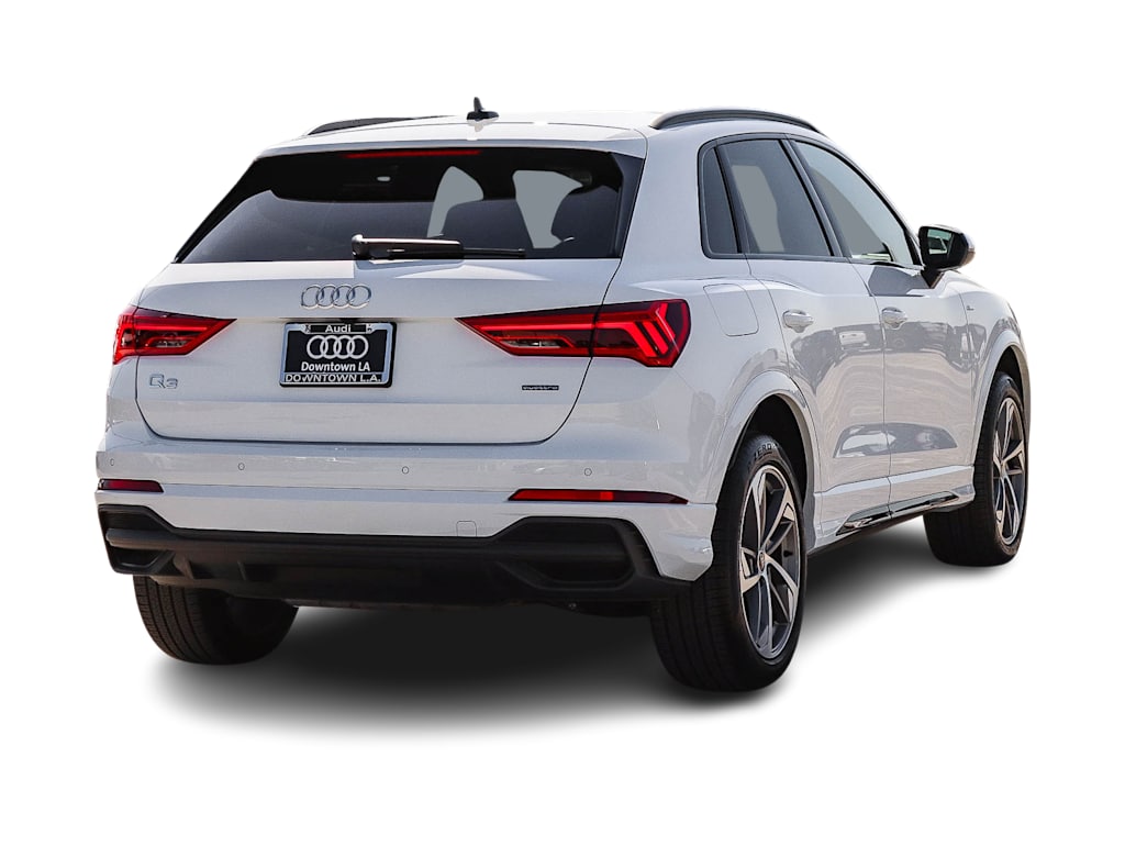 Thumbnail: 2025 Audi Q3 - 17