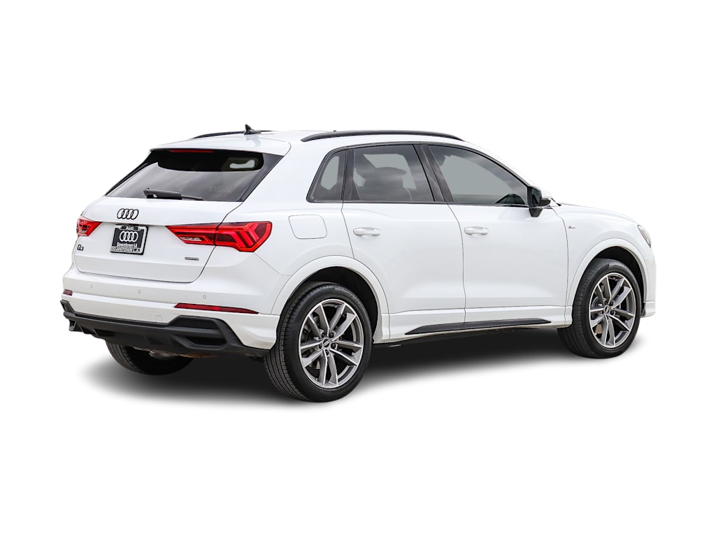 Thumbnail: 2023 Audi Q3 - 16