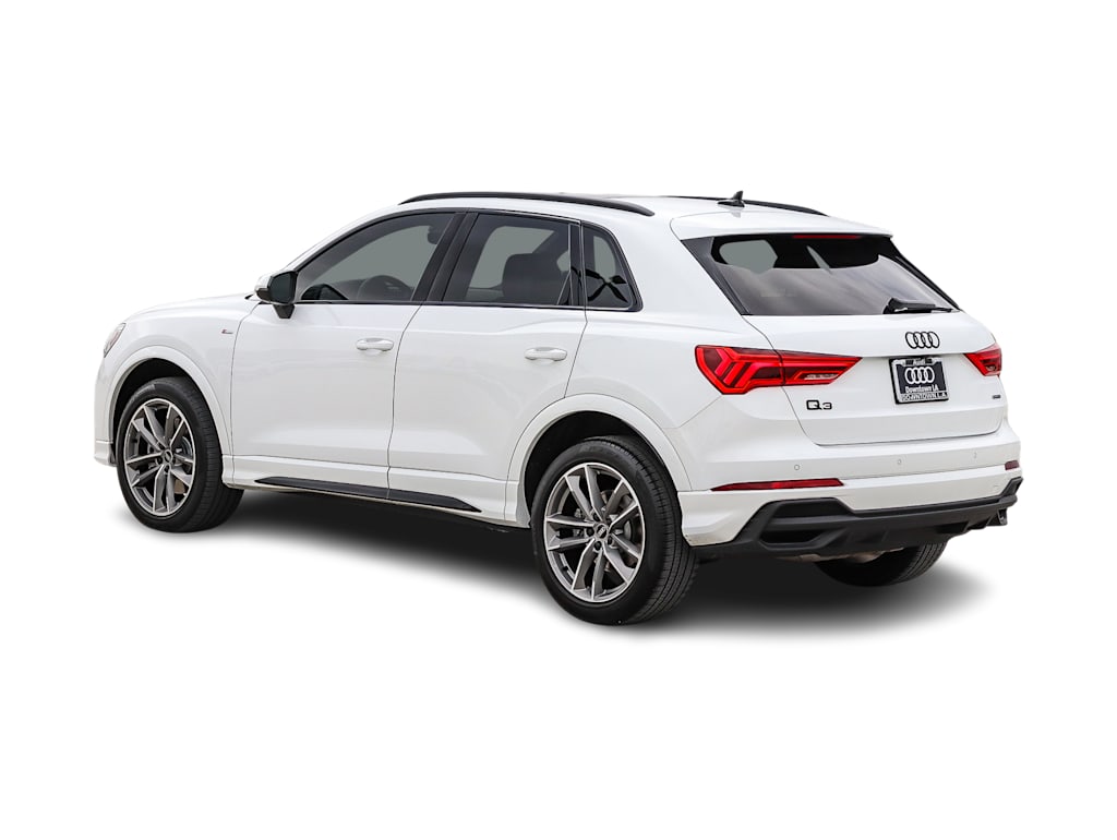 Thumbnail: 2023 Audi Q3 - 3