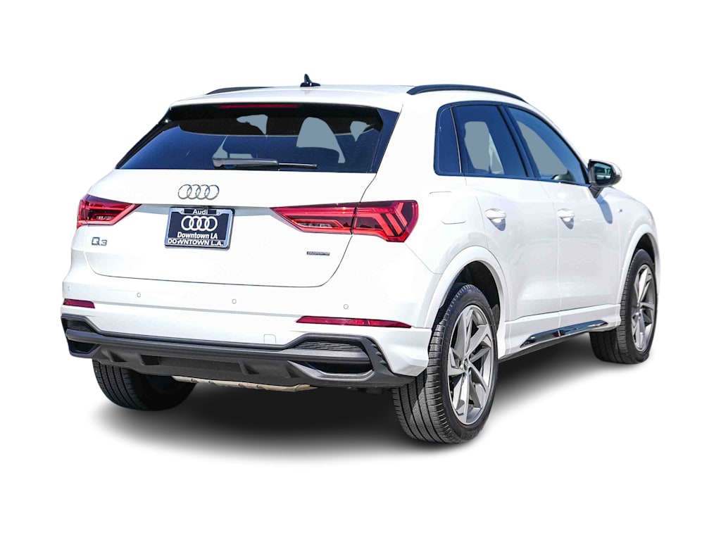 Thumbnail: 2025 Audi Q3 - 21