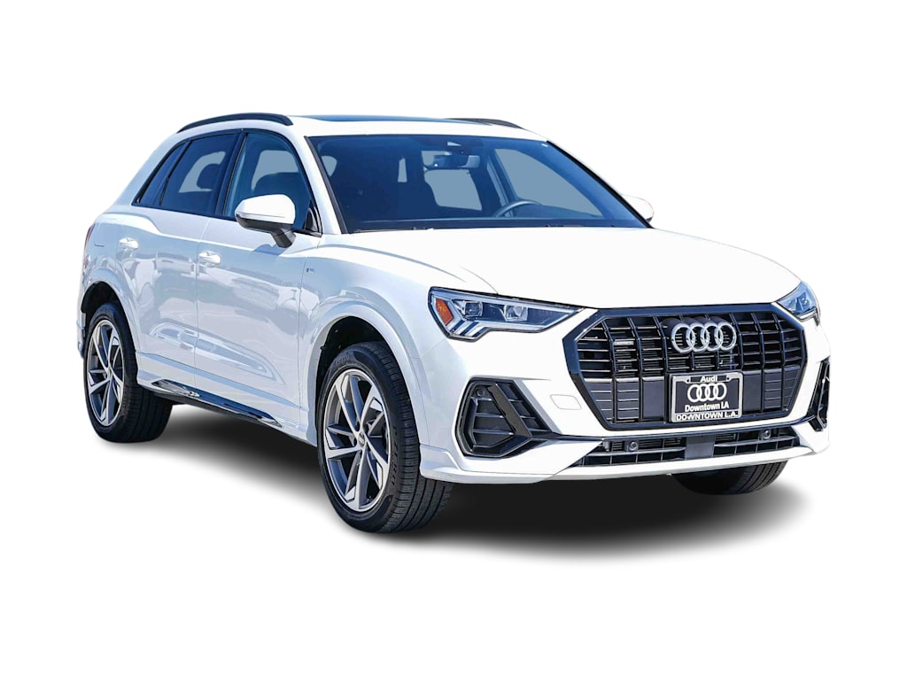 Thumbnail: 2025 Audi Q3 - 17