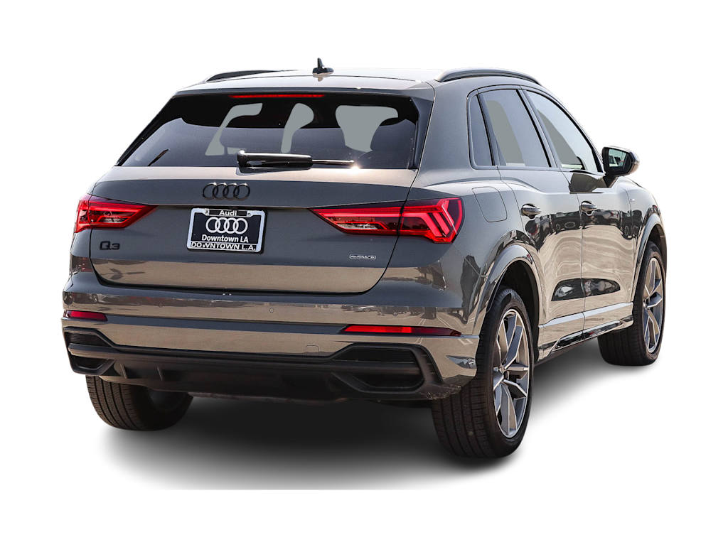 Thumbnail: 2025 Audi Q3 - 17