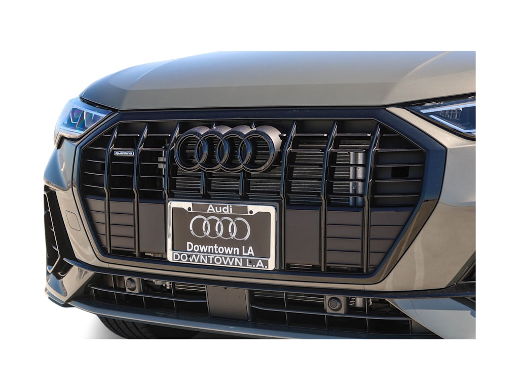 Thumbnail: 2025 Audi Q3 - 22