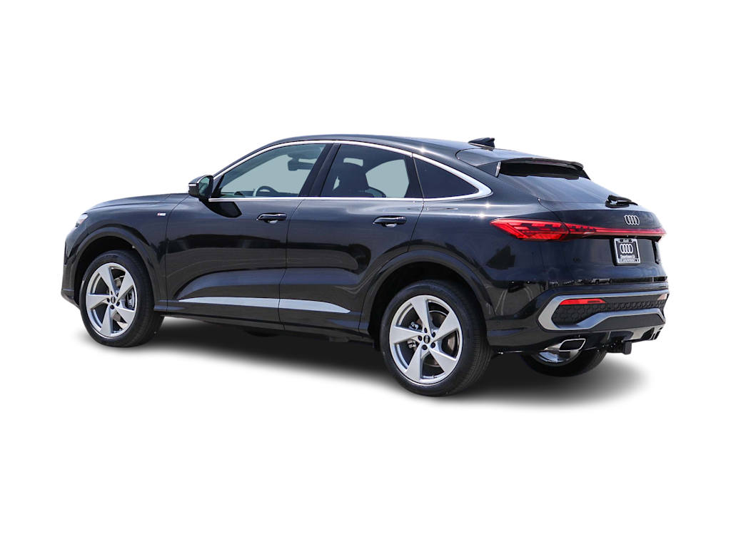 Thumbnail: 2026 Audi Q5 - 3