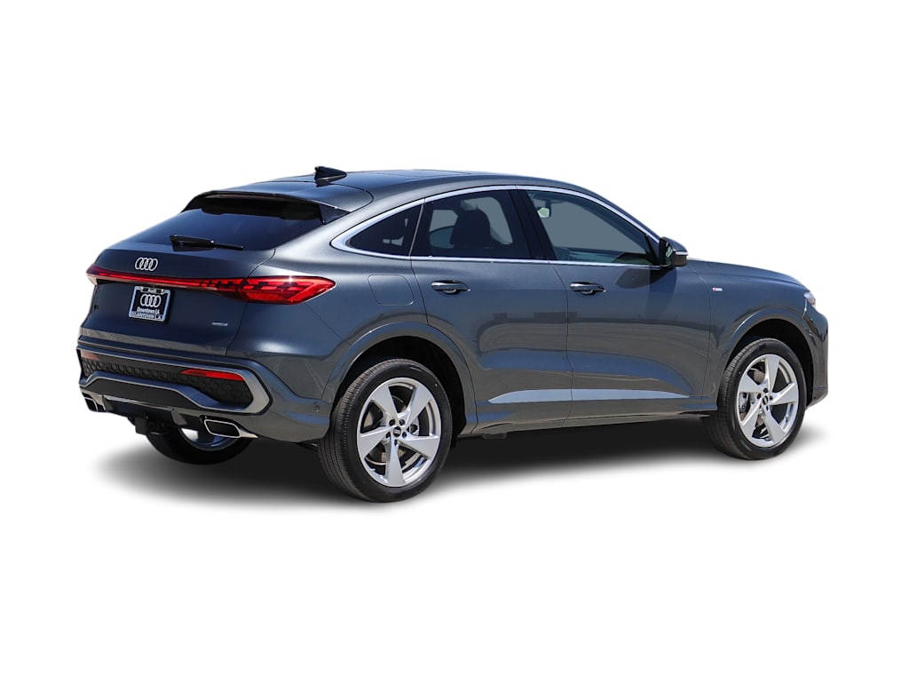 Thumbnail: 2026 Audi Q5 - 17