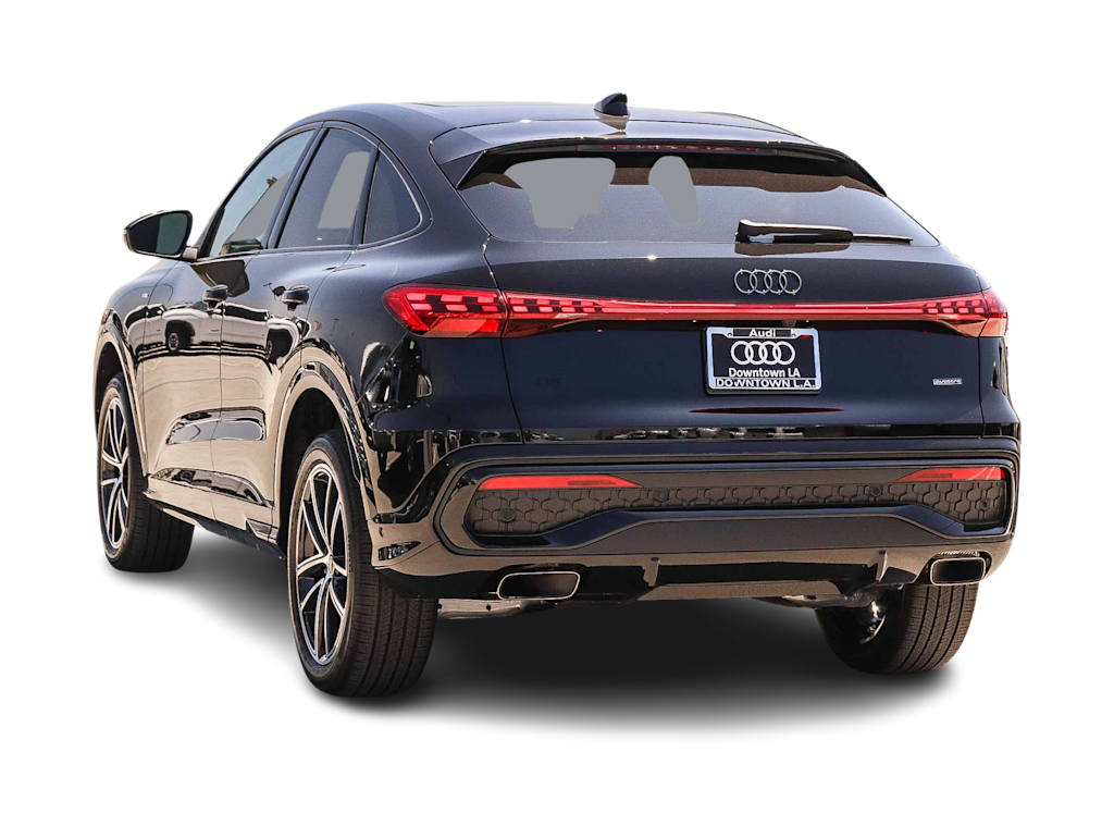 Thumbnail: 2026 Audi Q5 - 3