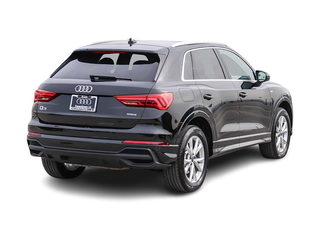 Thumbnail: 2025 Audi Q3 - 19