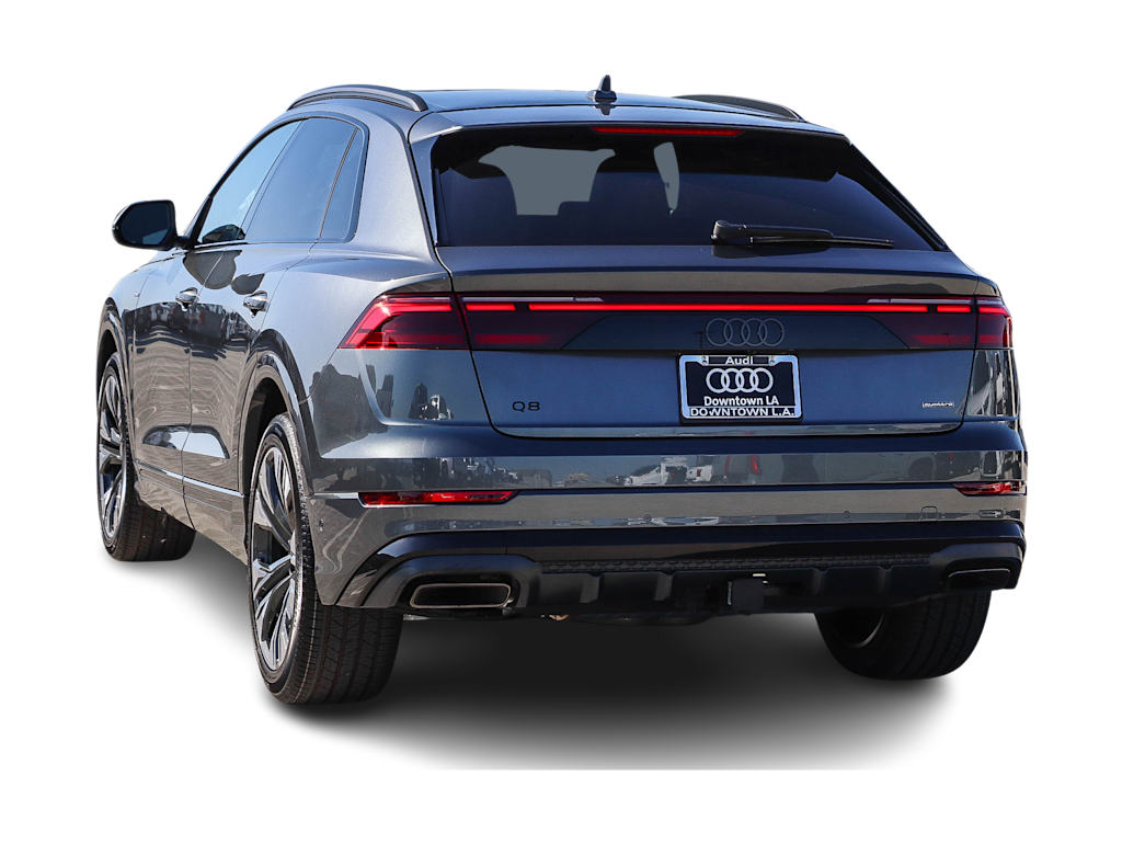 Thumbnail: 2026 Audi Q8 - 3