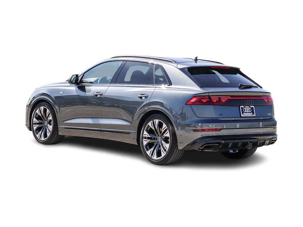 Thumbnail: 2026 Audi Q8 - 3