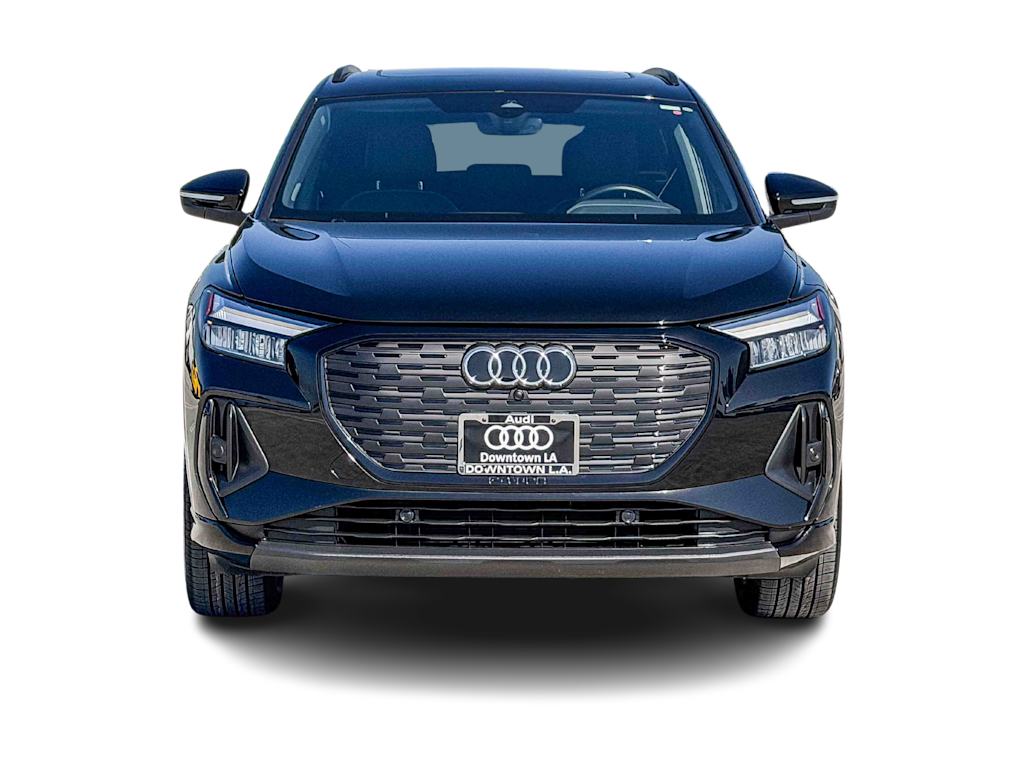 Thumbnail: 2023 Audi Q4 e-tron - 17